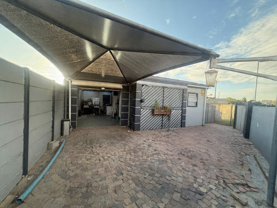 2 Bedroom Property for Sale in Hamilton Estate Western Cape